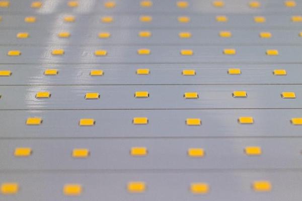  Full-Array Backlight LED Panel Detail